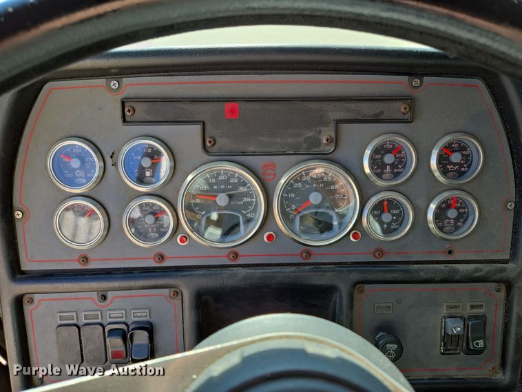 image for item EE8630 2009 Sutphen Mini Tower 75' 4 section  Quint fire truck