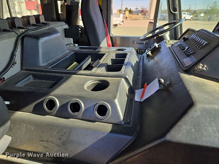 image for item EE8630 2009 Sutphen Mini Tower 75' 4 section  Quint fire truck