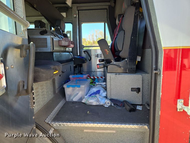 image for item EE8630 2009 Sutphen Mini Tower 75' 4 section  Quint fire truck