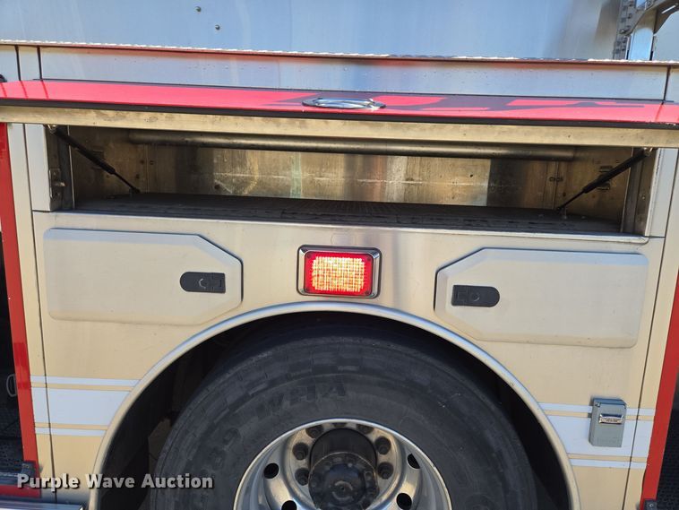 image for item EE8630 2009 Sutphen Mini Tower 75' 4 section  Quint fire truck