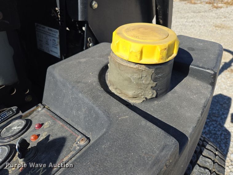 image for item EE8633 Toro Z Master Commercial  ZTR lawn mower