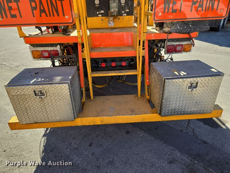 image for item EE8639 1995 GMC Forward W6 flatbed truck