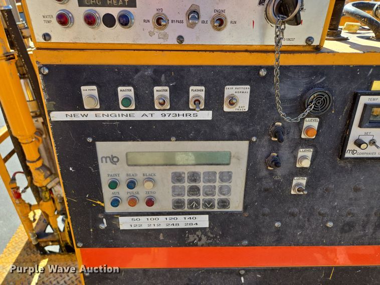 image for item EE8639 1995 GMC Forward W6 flatbed truck