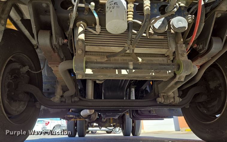 image for item EE8639 1995 GMC Forward W6 flatbed truck