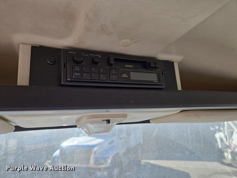 image for item EE8639 1995 GMC Forward W6 flatbed truck