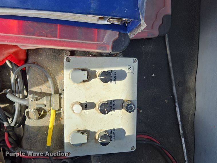 image for item EE8639 1995 GMC Forward W6 flatbed truck