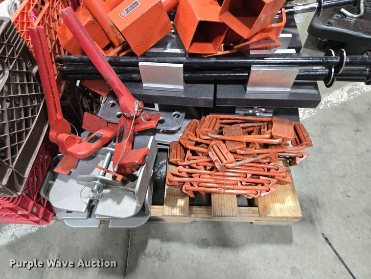 image for item EE8643 Airshore shoring arms 