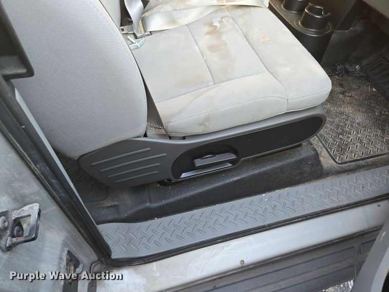 image for item EE8654 2005 Ford  F150 SuperCab pickup truck