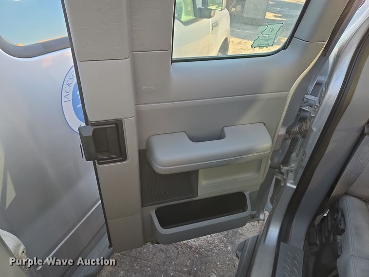 image for item EE8654 2005 Ford  F150 SuperCab pickup truck