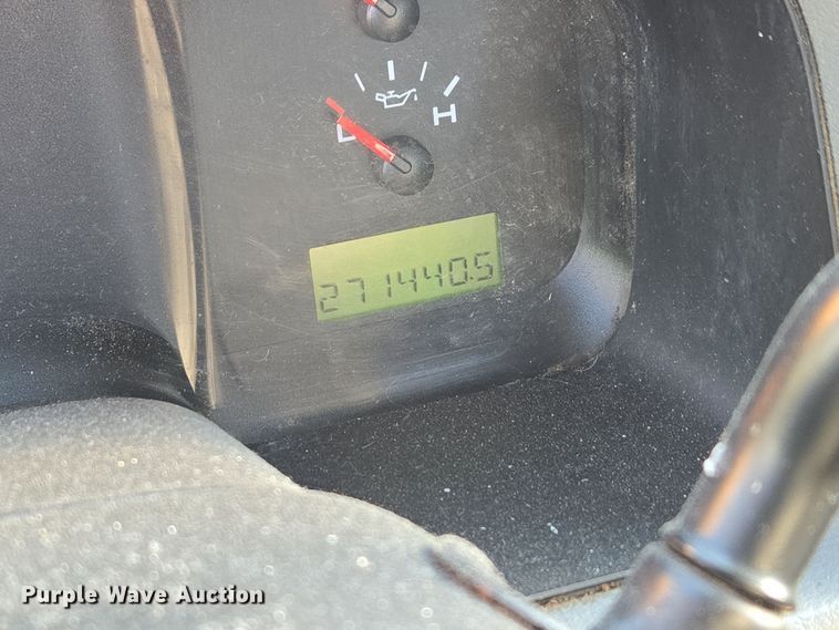 image for item EE8654 2005 Ford  F150 SuperCab pickup truck