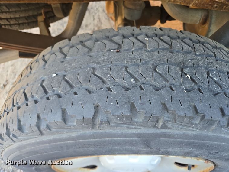 image for item EE8654 2005 Ford  F150 SuperCab pickup truck