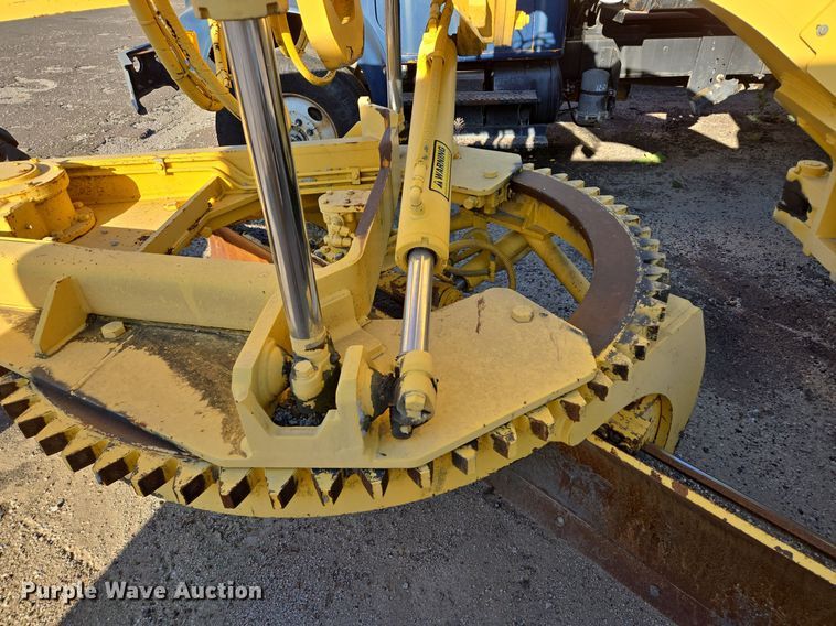 image for item EE8656 2002 New Holland  RG170 motor grader