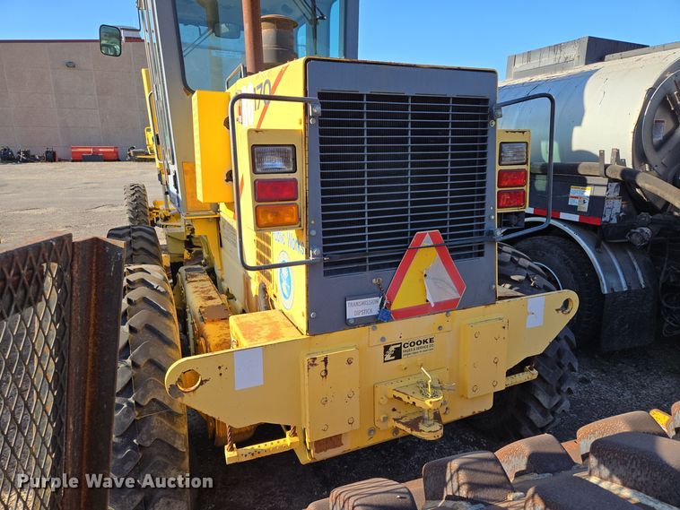 image for item EE8656 2002 New Holland  RG170 motor grader