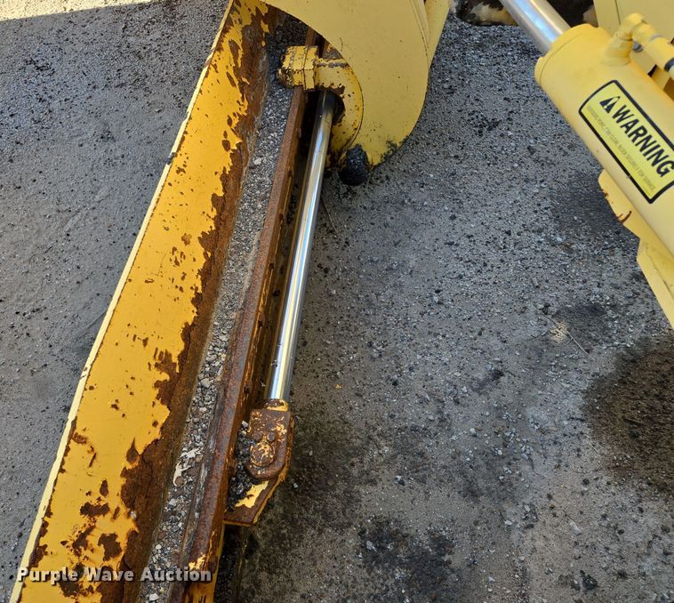 image for item EE8656 2002 New Holland  RG170 motor grader