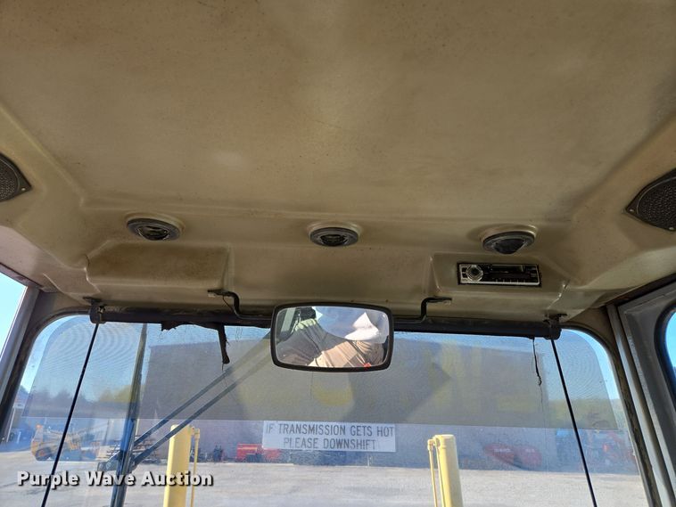 image for item EE8656 2002 New Holland  RG170 motor grader