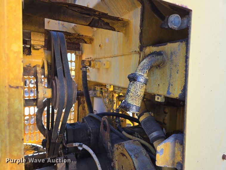 image for item EE8656 2002 New Holland  RG170 motor grader