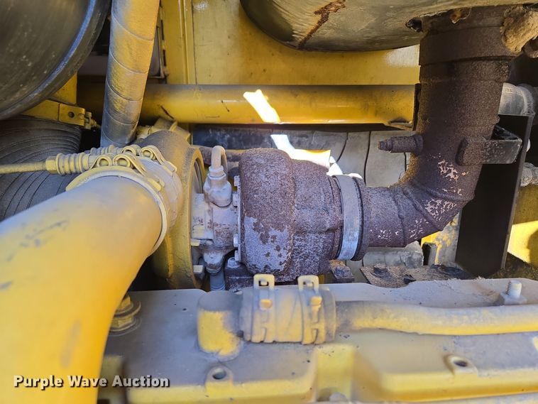 image for item EE8656 2002 New Holland  RG170 motor grader