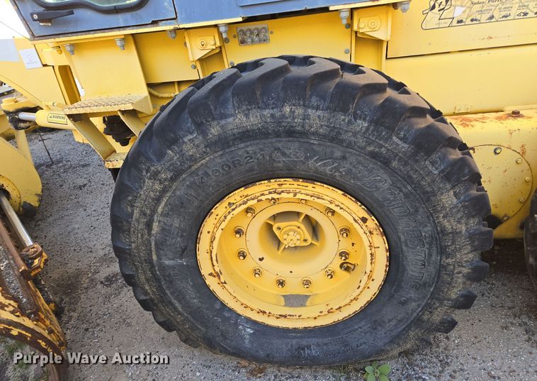 image for item EE8656 2002 New Holland  RG170 motor grader