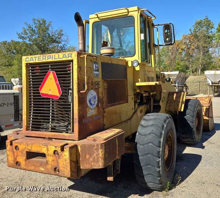 image for item EE8657 1985 Caterpillar  936 wheel loader