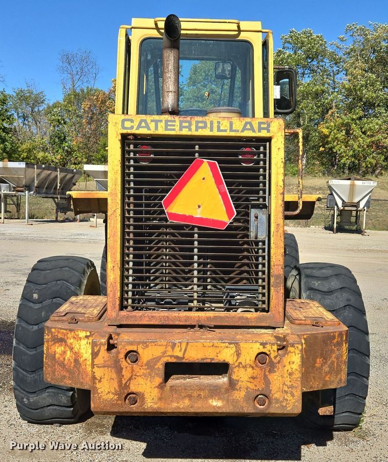 image for item EE8657 1985 Caterpillar  936 wheel loader