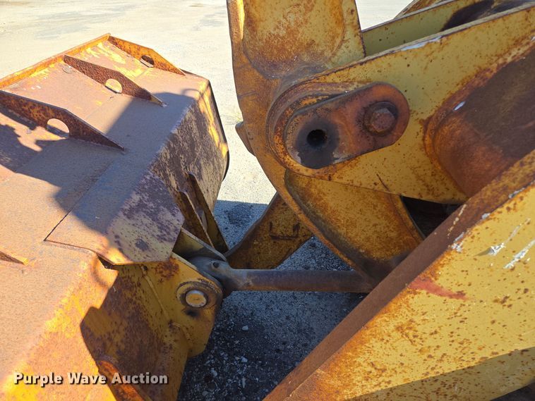 image for item EE8657 1985 Caterpillar  936 wheel loader