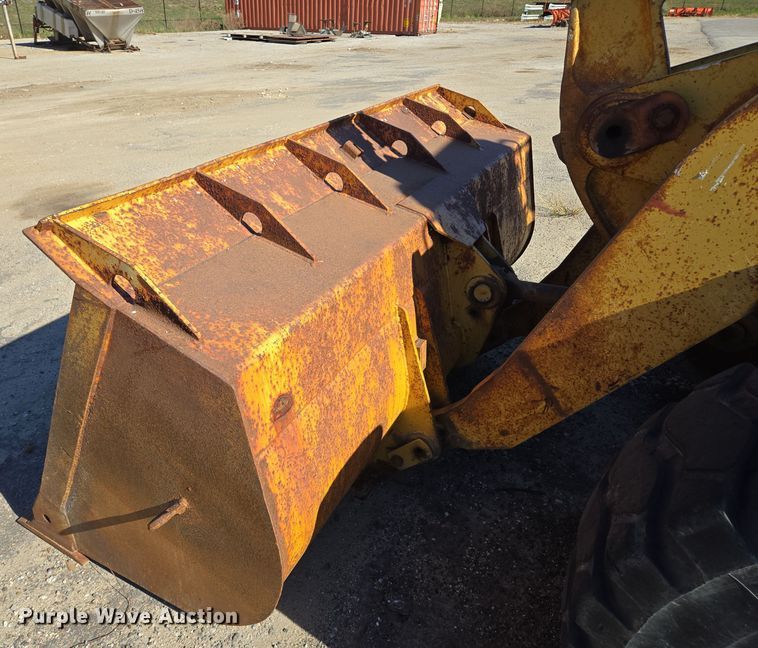 image for item EE8657 1985 Caterpillar  936 wheel loader