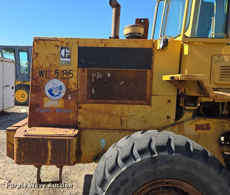 image for item EE8657 1985 Caterpillar  936 wheel loader