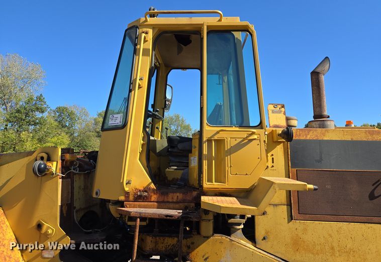 image for item EE8657 1985 Caterpillar  936 wheel loader