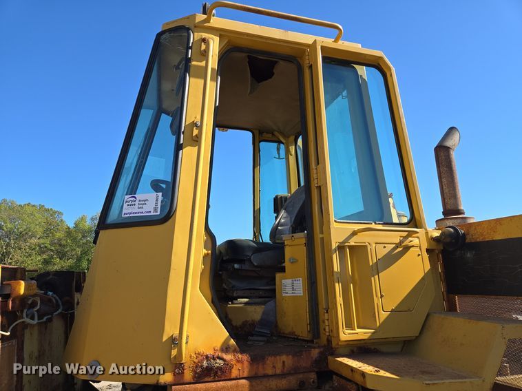 image for item EE8657 1985 Caterpillar  936 wheel loader