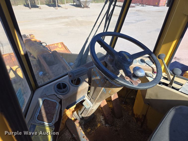 image for item EE8657 1985 Caterpillar  936 wheel loader