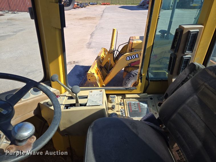 image for item EE8657 1985 Caterpillar  936 wheel loader