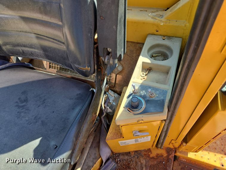 image for item EE8657 1985 Caterpillar  936 wheel loader