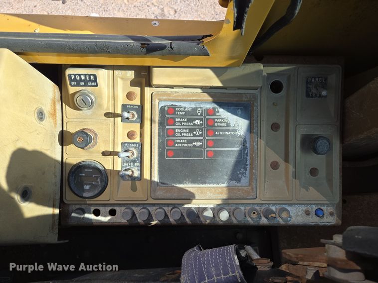 image for item EE8657 1985 Caterpillar  936 wheel loader