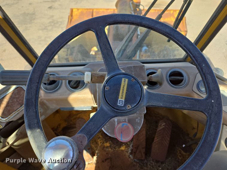 image for item EE8657 1985 Caterpillar  936 wheel loader