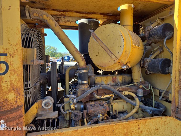 image for item EE8657 1985 Caterpillar  936 wheel loader