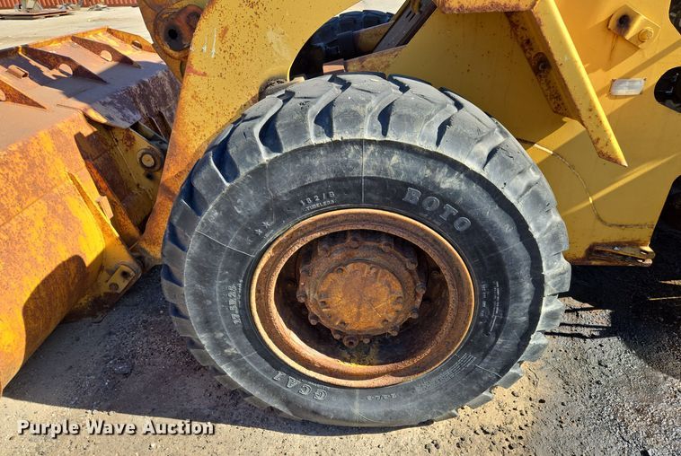 image for item EE8657 1985 Caterpillar  936 wheel loader