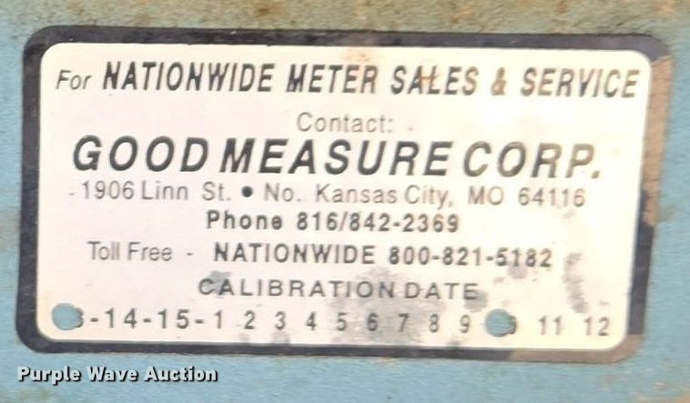 image for item EE8658 2000 International  4900 fuel / lube truck