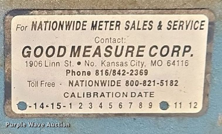 image for item EE8658 2000 International  4900 fuel / lube truck