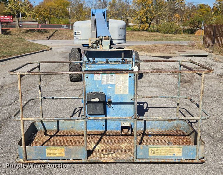 image for item EE8673 2001 Genie  S-65  boom lift
