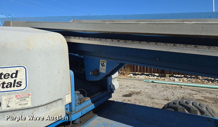 image for item EE8673 2001 Genie  S-65  boom lift