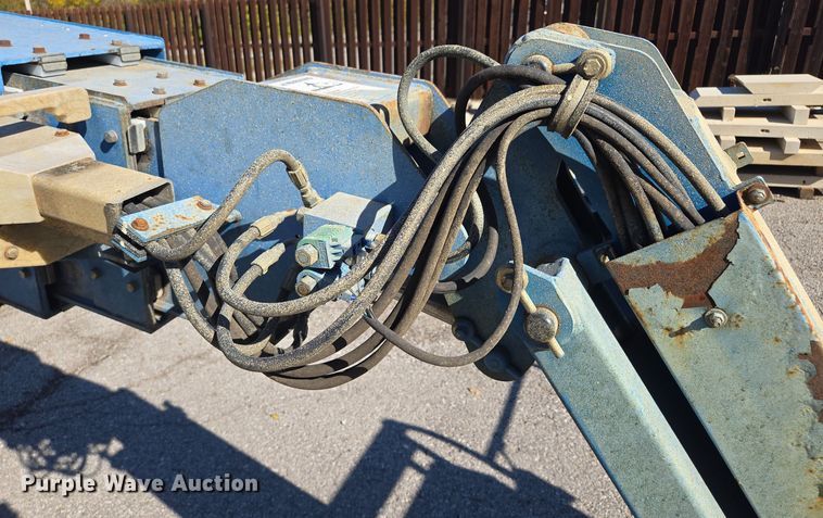 image for item EE8673 2001 Genie  S-65  boom lift