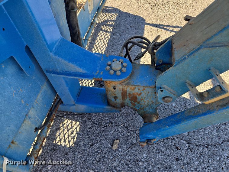 image for item EE8673 2001 Genie  S-65  boom lift
