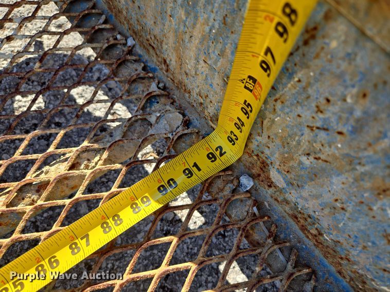 image for item EE8673 2001 Genie  S-65  boom lift