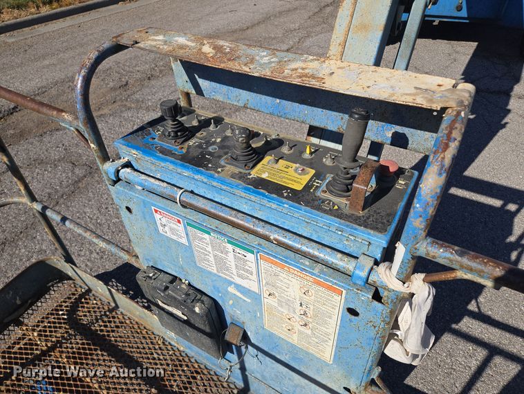 image for item EE8673 2001 Genie  S-65  boom lift