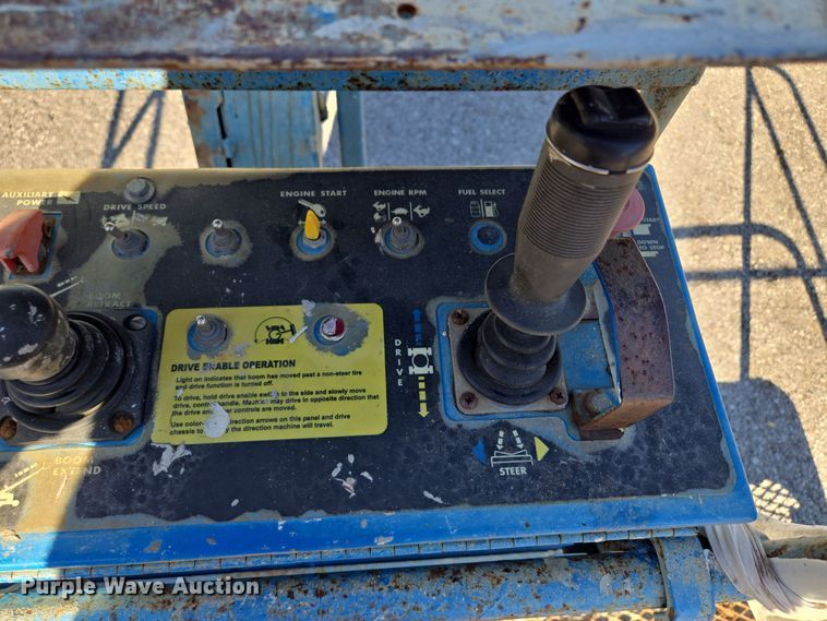 image for item EE8673 2001 Genie  S-65  boom lift