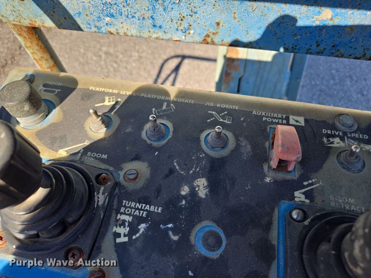 image for item EE8673 2001 Genie  S-65  boom lift