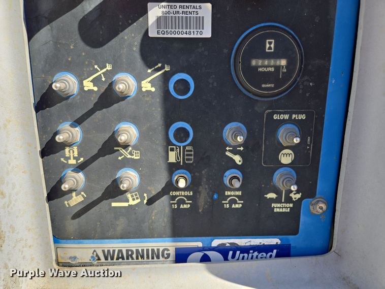 image for item EE8673 2001 Genie  S-65  boom lift