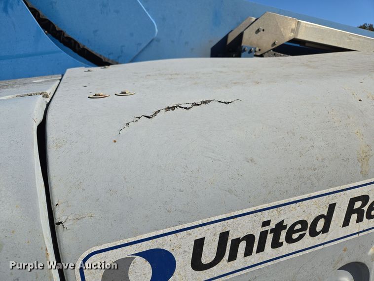 image for item EE8673 2001 Genie  S-65  boom lift