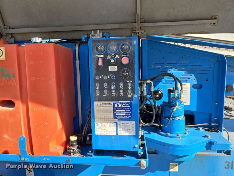 image for item EE8673 2001 Genie  S-65  boom lift