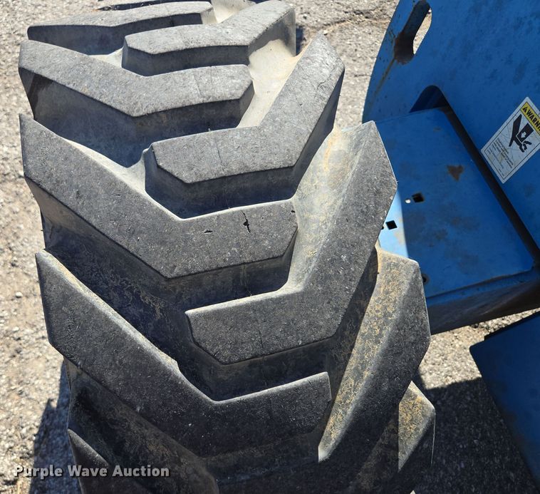 image for item EE8673 2001 Genie  S-65  boom lift